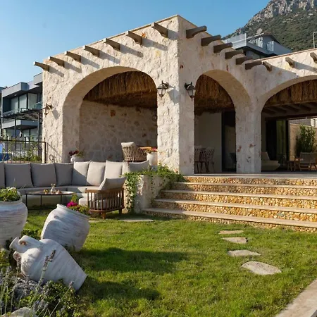 A Lyric Retreat Of Romance, Erato