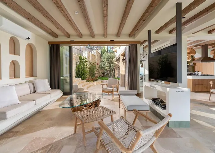 A Lyric Retreat Of Romance, Erato Willa *