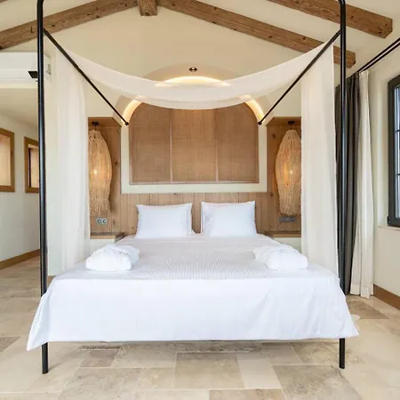 A Lyric Retreat Of Romance, Erato Kaş